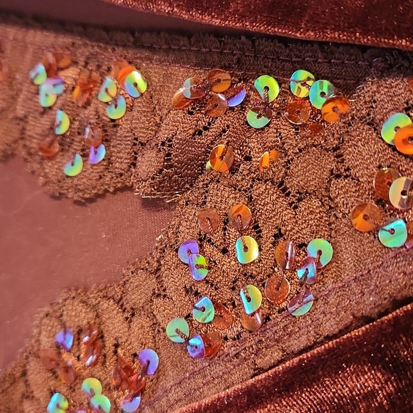 Jessica Velvet Tank Top in Deep Red - Picture 9 of 9